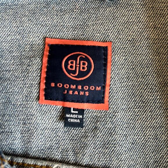 Boom Boom Jean Jacket Size Large Blue Denim Distressed Floral Embroidery Boho - Picture 8 of 12